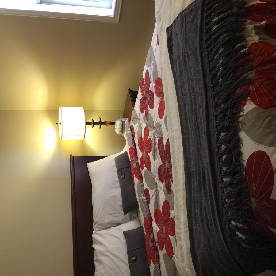 The Falls Family Motel 2*